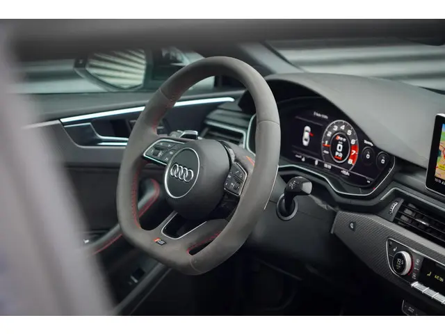 Audi RS5 Coupé 2.9 TFSI A5 quattro 2017 Benzine 6