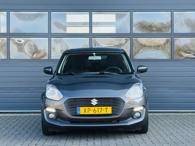 Suzuki Swift 1.2 SELECT 2019 Benzine 16
