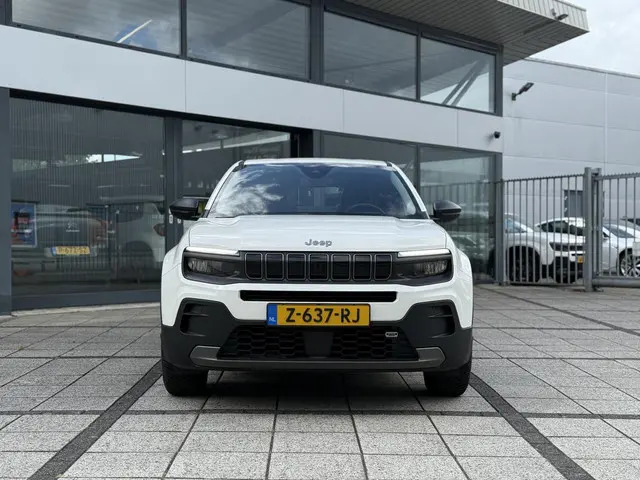 Jeep Avenger Longitude 54 kWh Aut. 2024 Elektrisch 8