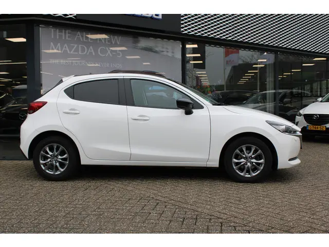 Mazda 2 1.5 Skyactiv-G Comfort 2023 Benzine
