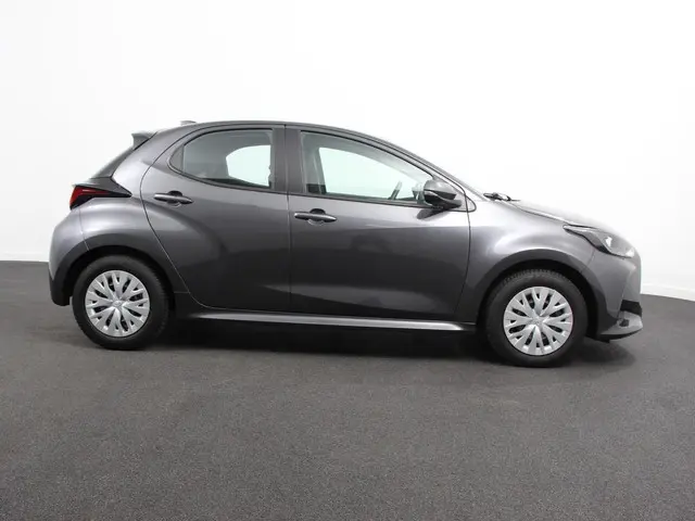 Toyota Yaris 1.5 Hybrid Comfort 2023 Hybride Benzine 9