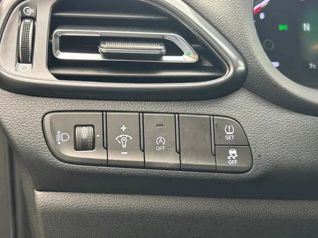 Hyundai i30 1.0 T-GDi MHEV N-line 2022 Benzine 12