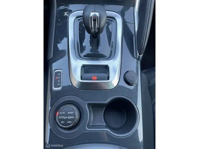 Peugeot 3008 2.0 HDiF HYbrid4 2013 Hybride Diesel 17