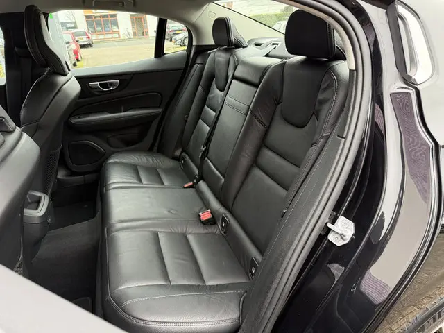 Volvo S60 2.0 B4 Inscription 2021 Benzine 12