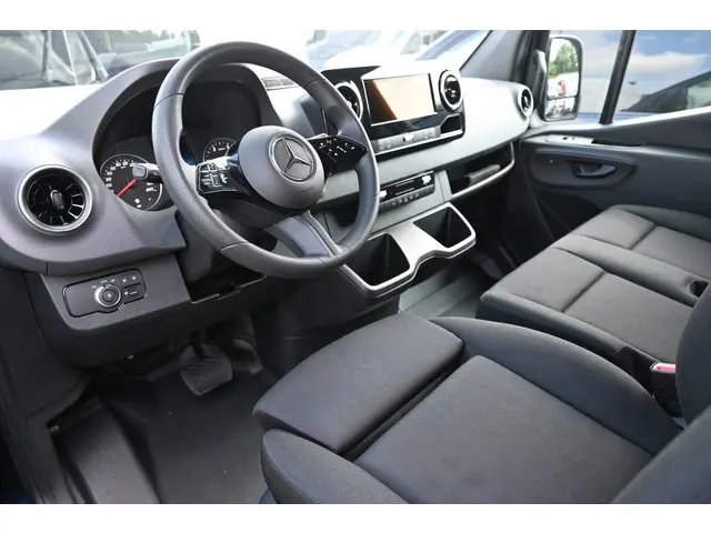 Mercedes-Benz Sprinter 317 CDI L2H2 Pro HD 2024 Diesel 4