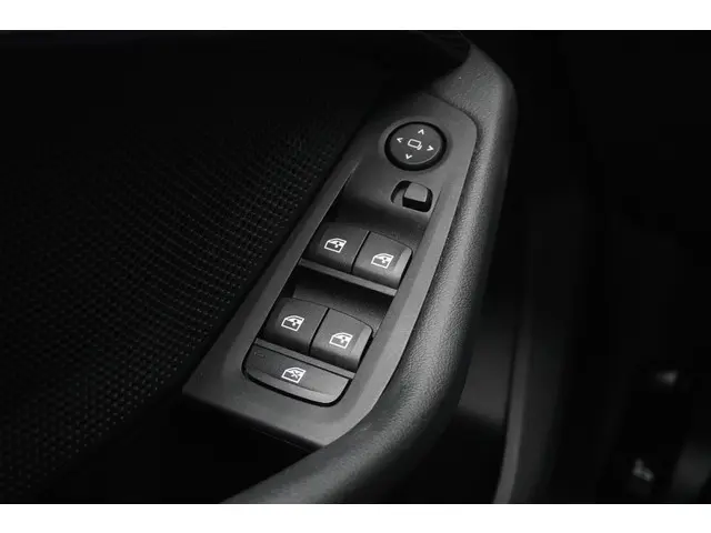 BMW 1 Serie 118i 2023 Benzine 31
