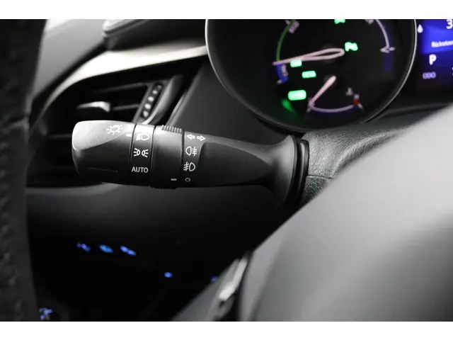Toyota C-HR 1.8 Hybrid Style 2019 Hybride Benzine 34