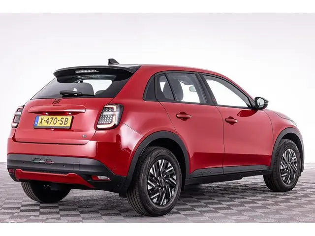 Fiat 600 600e RED 54 kWh 2024 Elektrisch 3