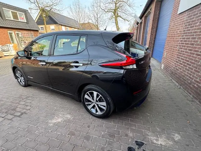 Nissan Leaf Acenta 40 kWh Camera PDC V+A 2018 Elektrisch 4