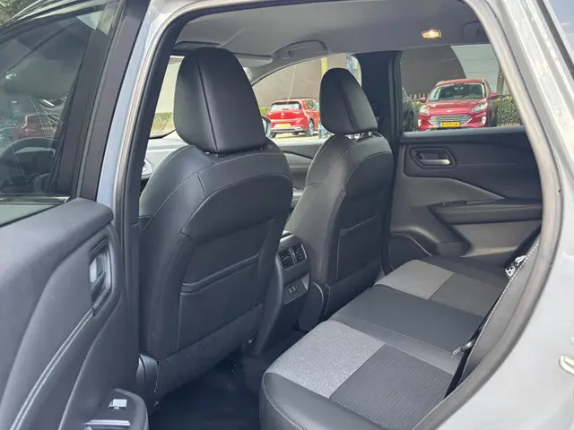 Nissan QASHQAI 1.3 MHEV Xtronic N-Connecta 2025 Benzine 9