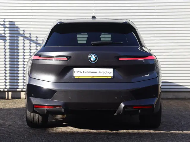 BMW iX xDrive40 2022 Elektrisch 4