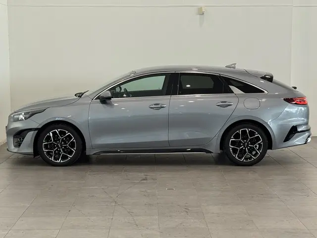 Kia ProCeed 1.5 T-GDi 160 GT-Line 2022 Benzine 6