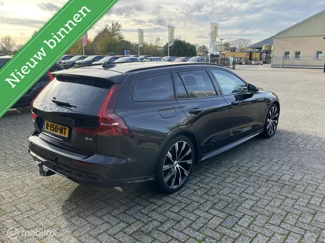 Volvo V60 2.0 B4 Ultimate Dark | 1e eigenaar 2022 Benzine 5