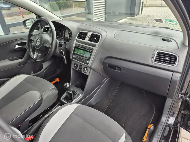 Volkswagen Polo 1.2 TSI BlueMotion Edition+ 2013 Benzine 13