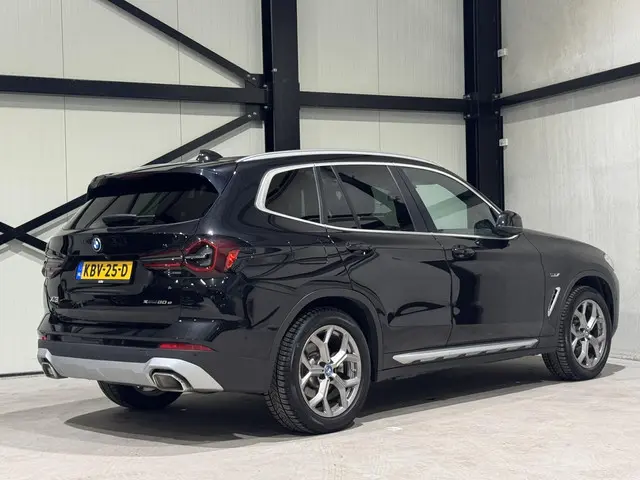 BMW X3 xDrive30e 2022 Hybride Benzine 2