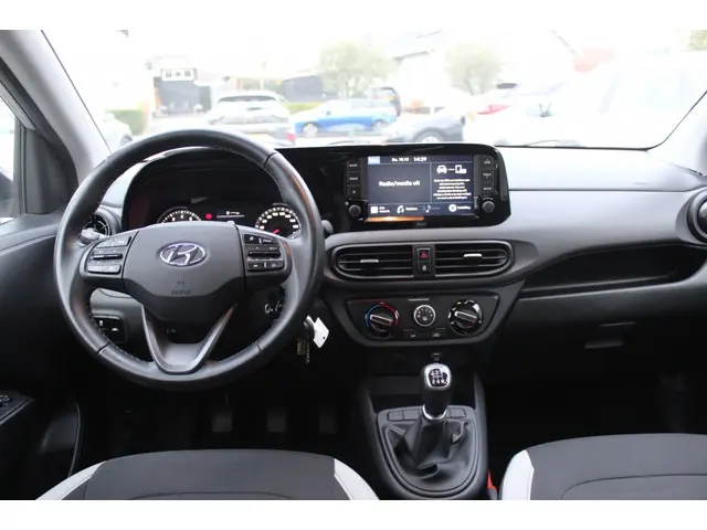 Hyundai i10 1.0 Comfort Carplay 2021 Benzine 14