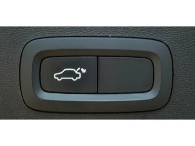 Volvo XC40 2.0 T4 Momentum 2019 Benzine 21