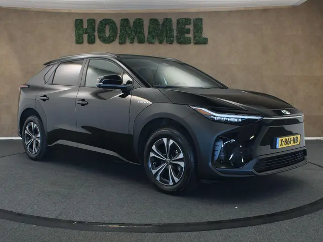 Toyota bZ4X Business Plus 71 kWh 2023 Elektrisch 12