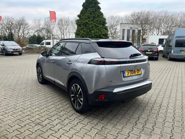 Peugeot e-2008 EV GT 50 kWh 2020 Elektrisch 2