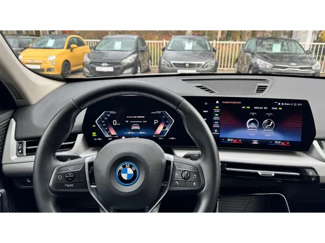 BMW iX1 xDrive30 Launch Edition 67 kWh 2023 Elektrisch 22