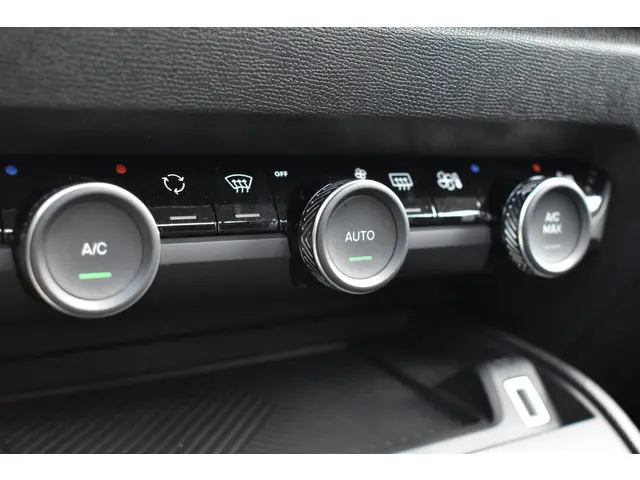 Citroën ë-C4 Shine Pack Business 50 kWh 2023 Elektrisch 20