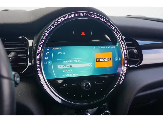 MINI 3-Deurs Cooper 2021 Benzine 19