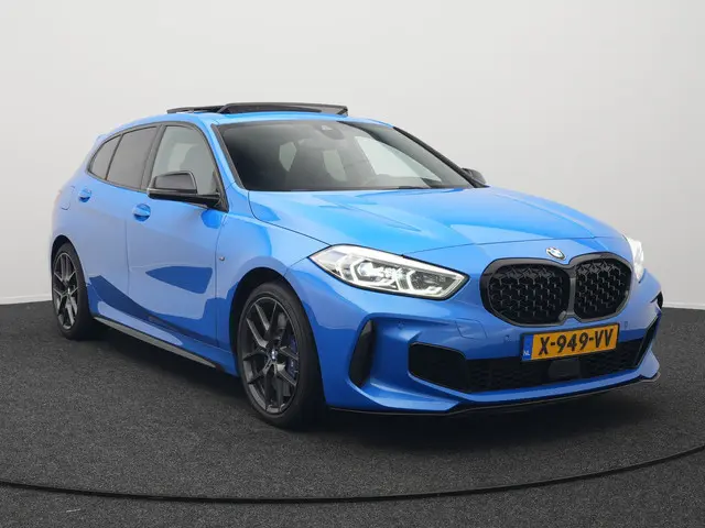 BMW 1 Serie M135i xDrive 306pk Dealer O.H 2021 Benzine 20