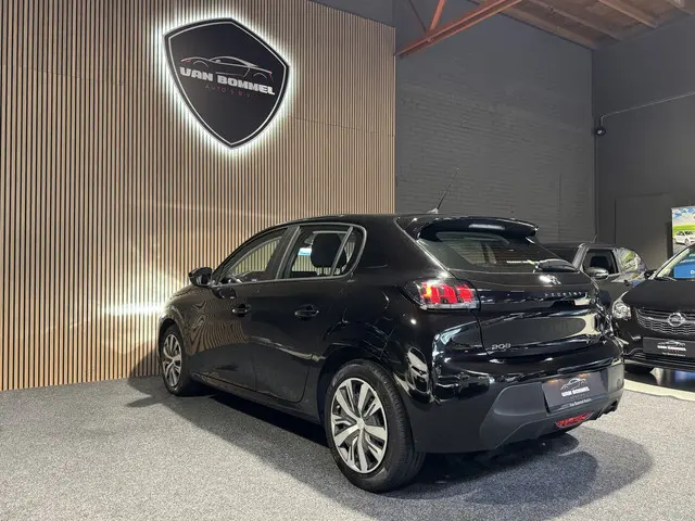 Peugeot 208 1.2 PureTech Active Outlaw Edtion 2020 Benzine 17