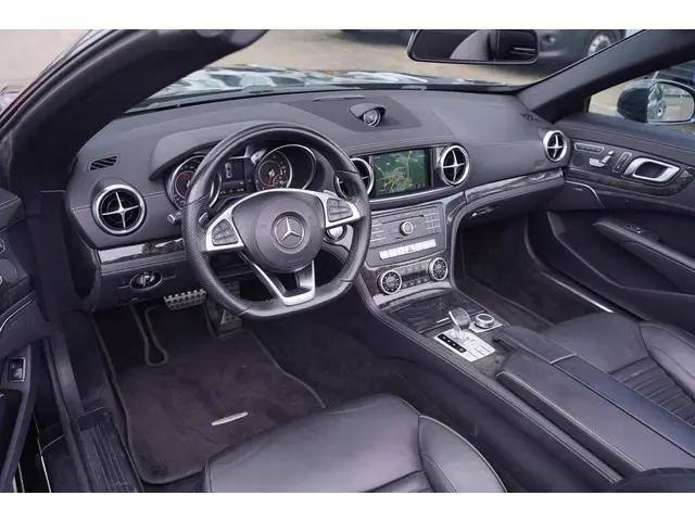 Mercedes-Benz SL 500 2017 Benzine 23