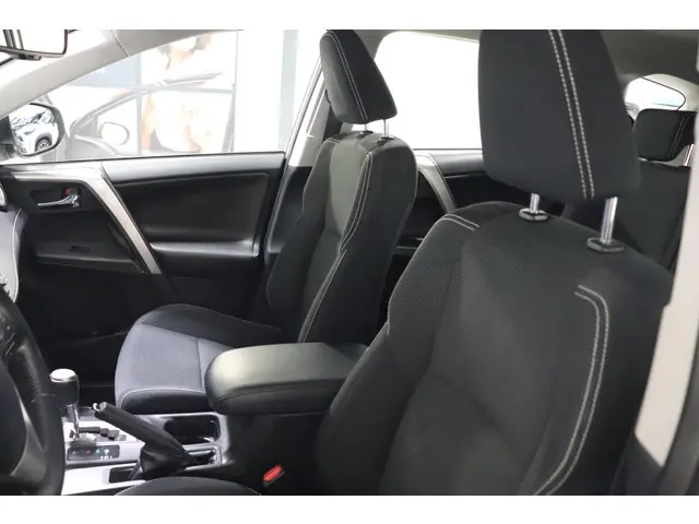 Toyota RAV4 2.5 Hybrid AWD Energy, 2018 Hybride Benzine 15