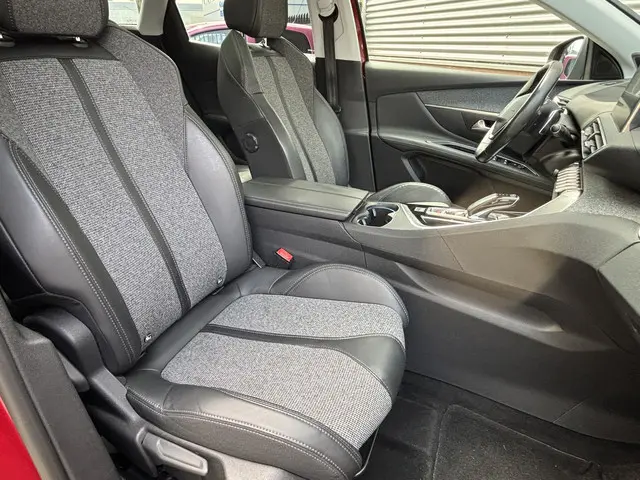 Peugeot 3008 1.2 PureTech Première 2017 Benzine 5