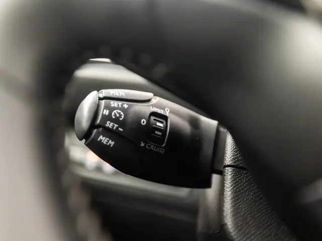 Peugeot 308 SW 1.2 PureTech Sport 2018 Benzine 22