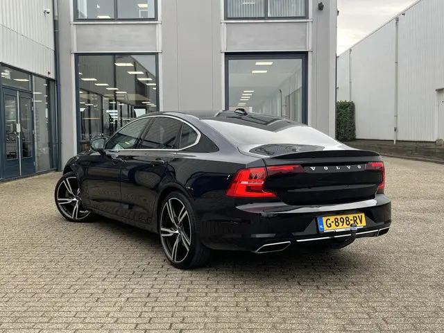 Volvo S90 2.0 T4 Inscription 2018 Benzine 51