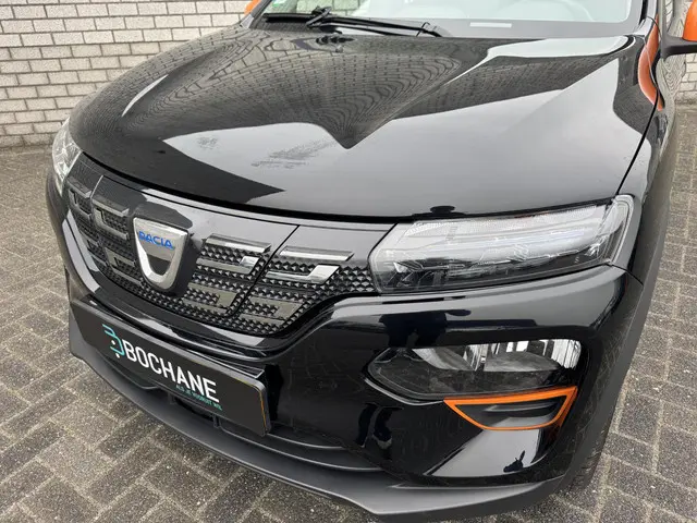 Dacia Spring Comfort Plus 27 kWh 2023 Elektrisch 18