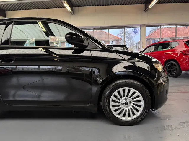 Fiat 500e Urban 42 kWh 2023 Elektrisch 14