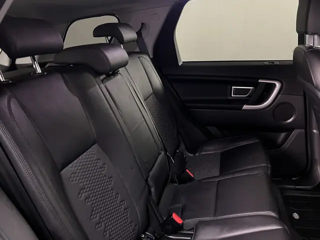 Land Rover Discovery Sport 2.0 TD4 SE 2018 Diesel 14