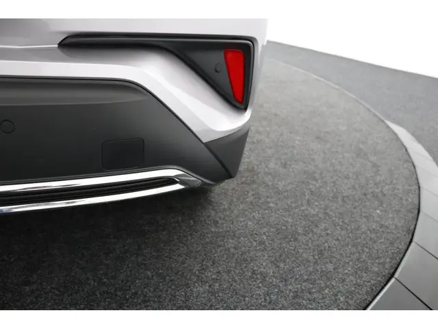 Toyota C-HR 2.0 Hybrid Executive 2021 Hybride Benzine 41