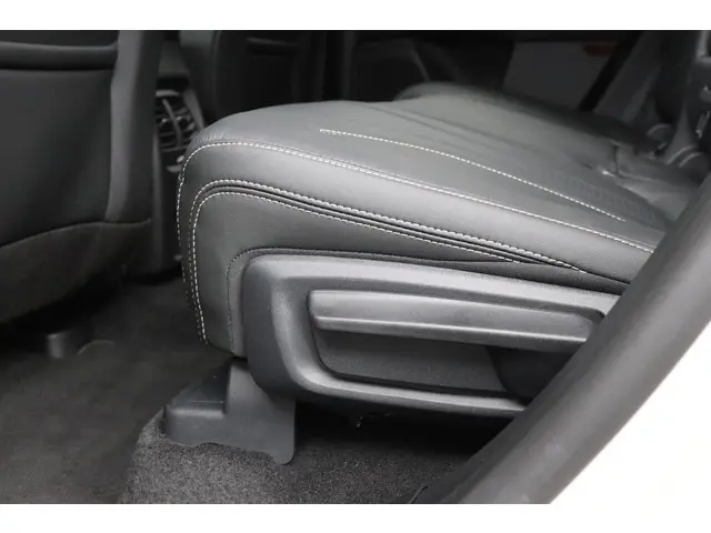 Ford Kuga 2.5 PHEV 225 Vignale 2021 Hybride Benzine 40