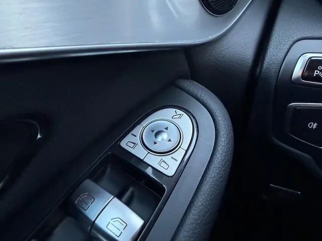 Mercedes-Benz GLC 250 4MATIC Prestige 2016 Benzine 11