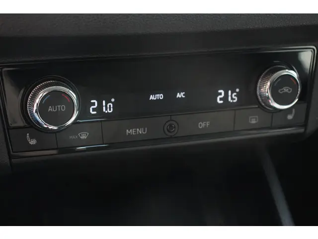 Škoda Kamiq 1.0 TSI 110pk DSG Style 2020 Benzine 22