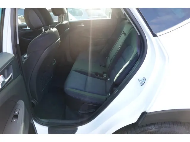 Hyundai Tucson 1.6 T-GDi Comfort 2015 Benzine 16