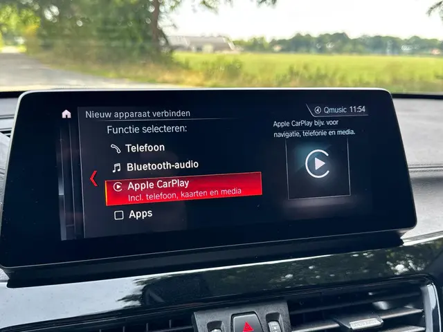 BMW X1 SDrive20i Executive Edition,LEDER,NAP, 2021 Benzine 15