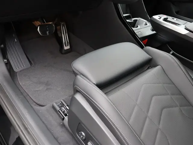 BMW X1 xDrive25e 2026 Hybride Benzine 13