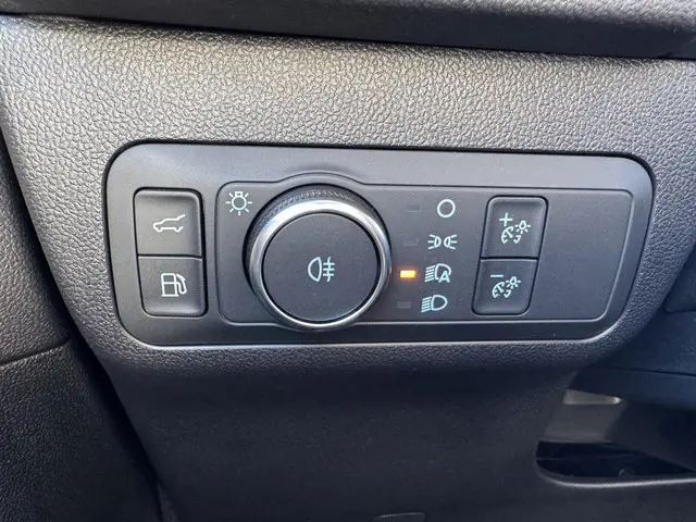 Ford Kuga 2.5 PHEV ST-Line X 2025 Hybride Benzine 21
