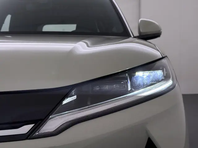 BYD ATTO 2 Boost 45 kWh 2024 Elektrisch 13