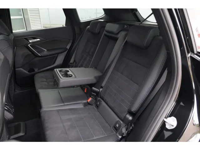 BMW X1 sDrive20i 170pk M-Sport Black Ed. 2023 Benzine 30