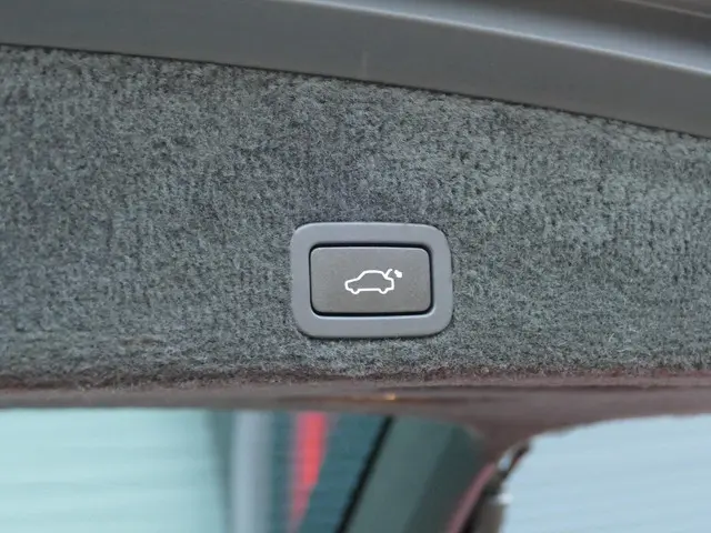 Volvo XC60 2.0 T5 FWD Ocean Race 2015 Benzine 13