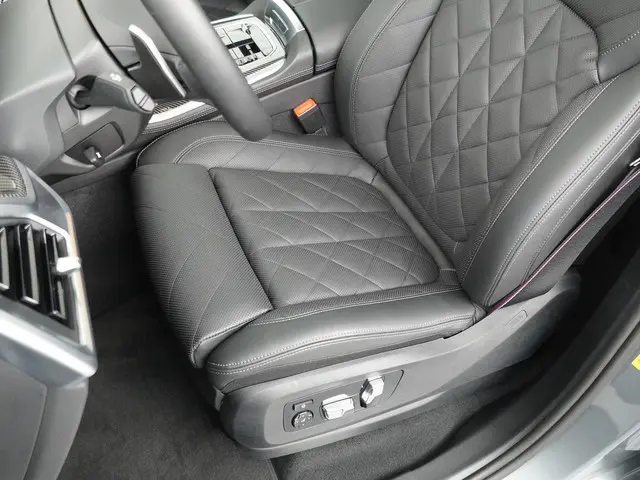 BMW X5 xDrive50e 2024 Hybride Benzine 13