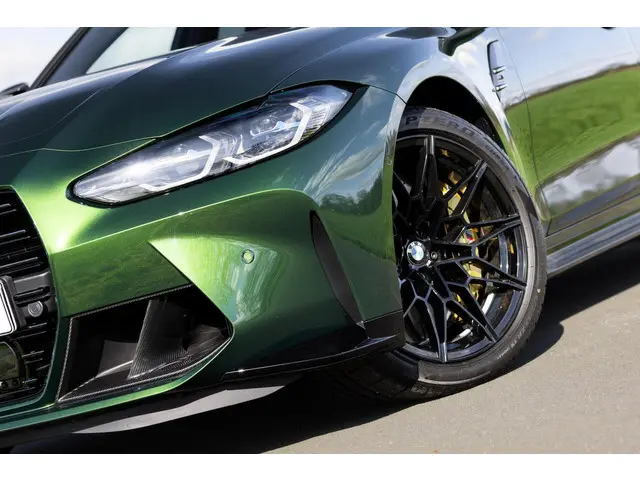 BMW M3 3-serie Touring xDrive Competition 2024 Benzine 32