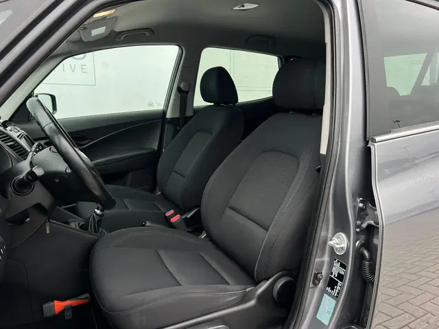 Hyundai ix20 1.4i Pro 2013 Benzine 6